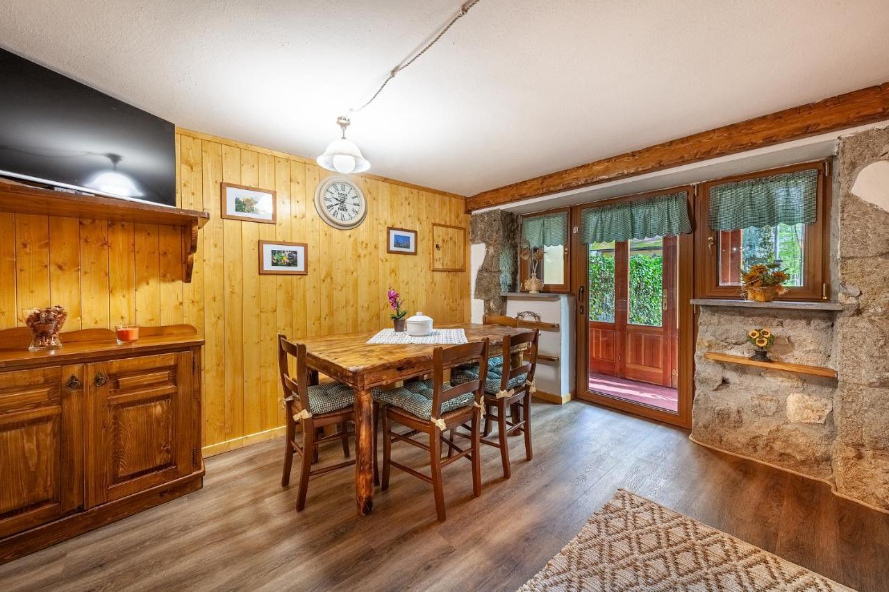 Апартаменты Chalet I Folletti Аббадиа Сан Сальваторе Экстерьер фото